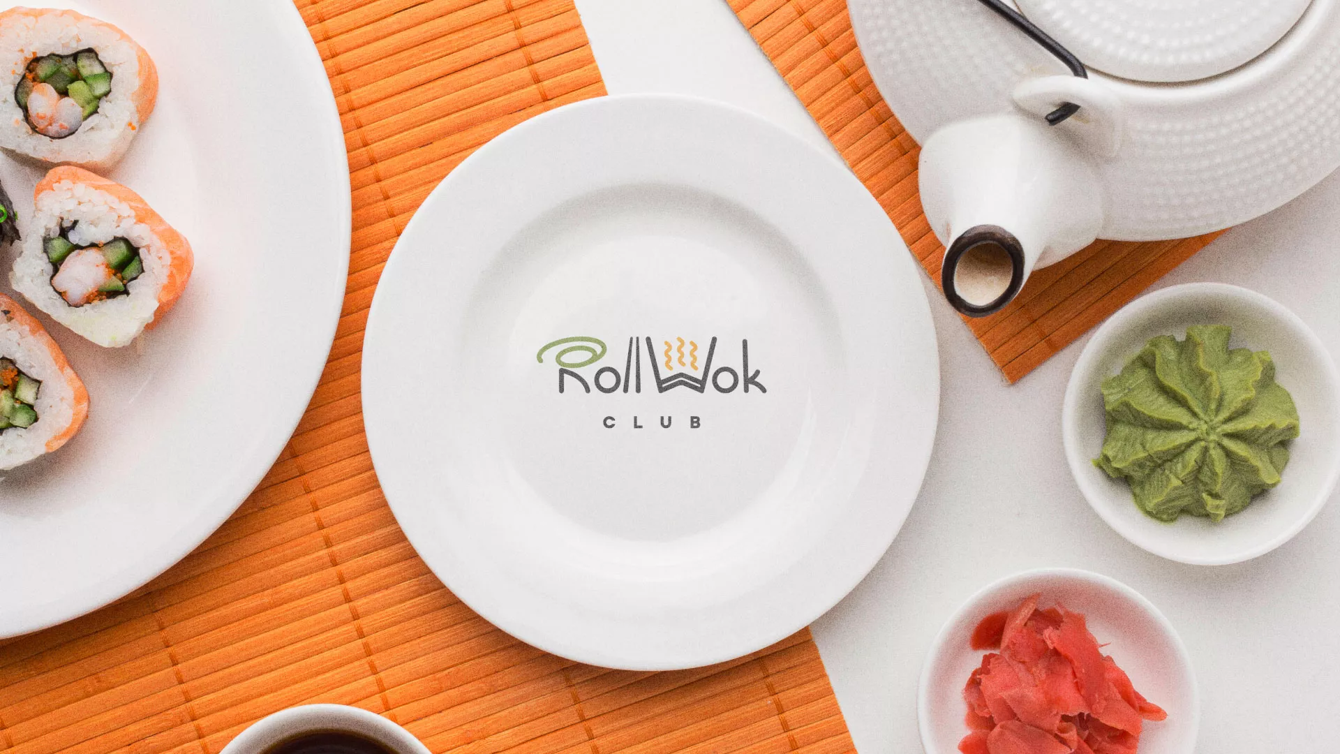 Разработка логотипа и фирменного стиля в Мирном для суши-бара «Roll Wok Club»